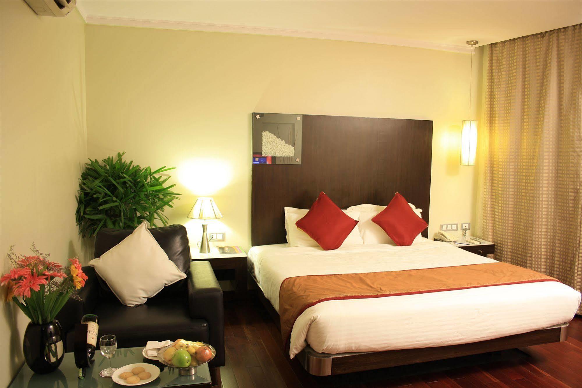 37Th Crescent Hotel Bengaluru Bangalore Exterior foto